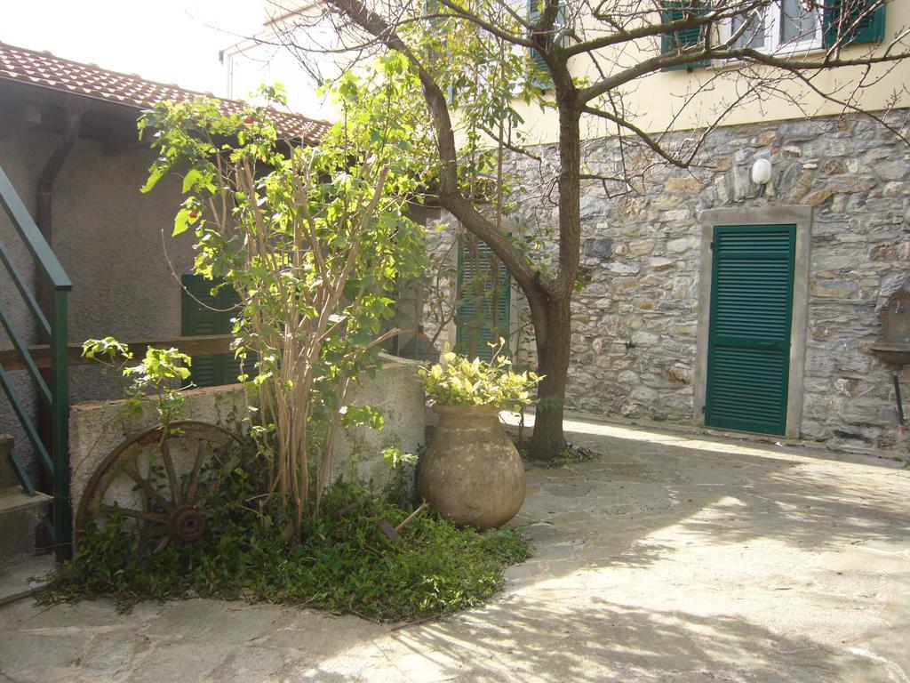 Agriturismo Olivarancio Leivi Exteriör bild